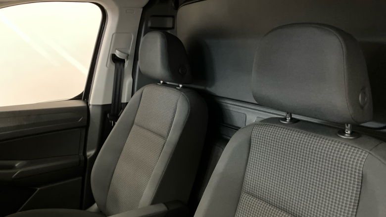 Volkswagen Caddy Cargo C20 Diesel 2.0 TDI 122PS Commerce Pro Van DSG [Tech Pack]